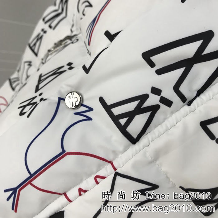 MONCLER蒙口 官網同步 18新款秋冬 全身印花新logo羽絨服 情侶款 ydi1569